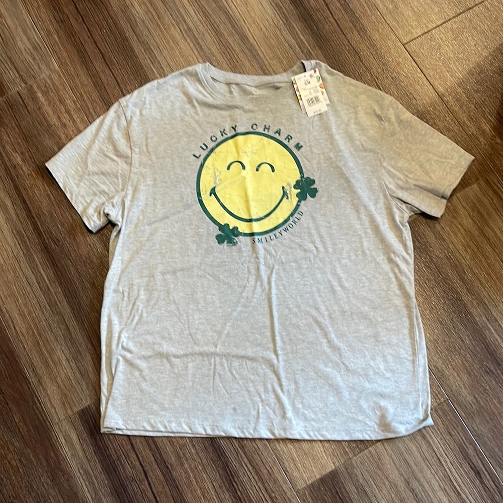 NWT Smiley World T-Shirt